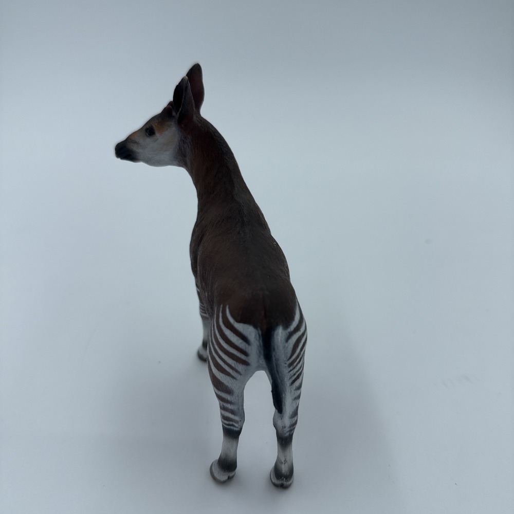 Schleich 2006 Okapi Animal Figure Toy Realistic Wild Africa Collectible Retired - Picture 4 of 5